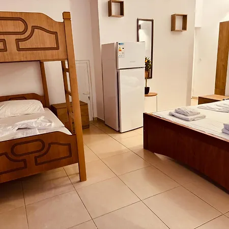 Prinnos בית הארחה