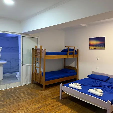 Prinnos בית הארחה הימארה