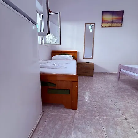 Prinnos Guest house *